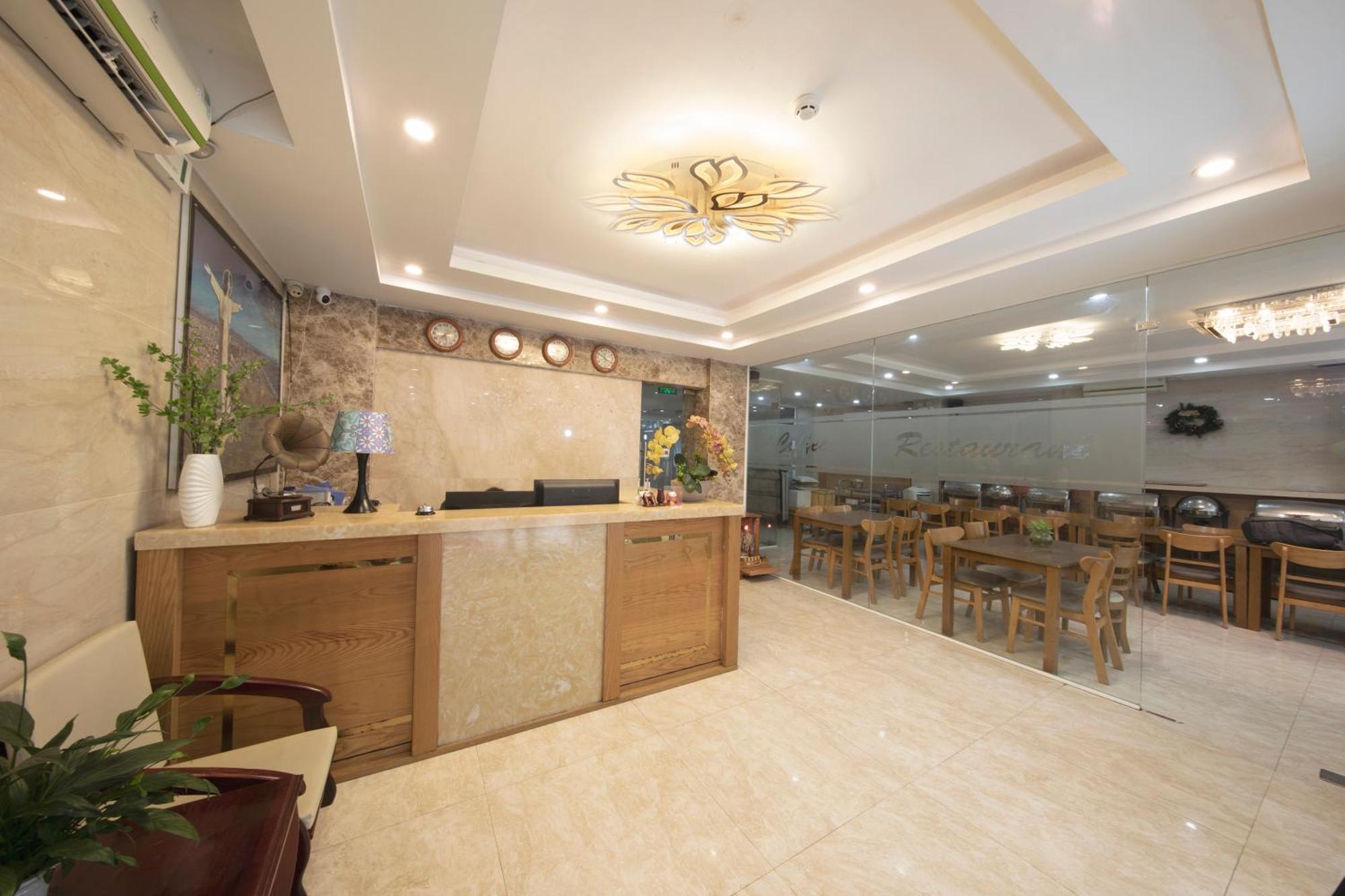 Summer Beach Hotel - Back Beach Вунг Тау Екстериор снимка